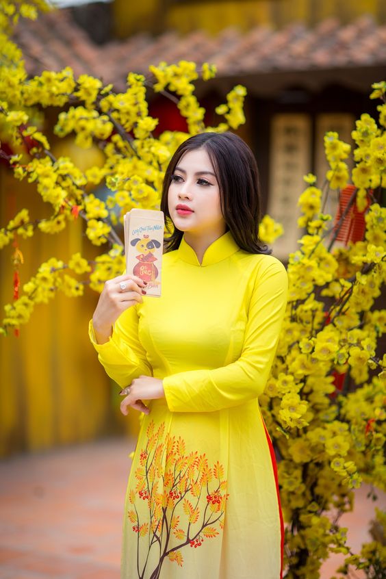 Gái xinh áo dài đẹp nhìn là yêu