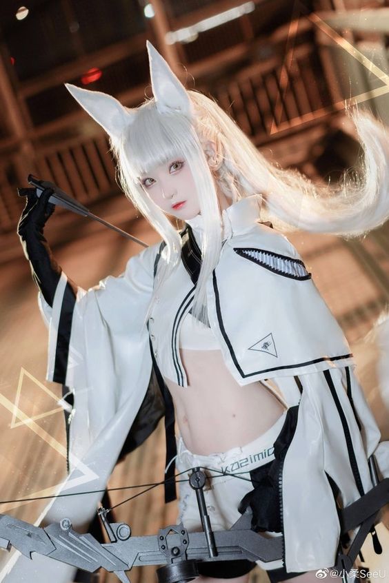 Gái cosplay anime tôn dáng đẹp