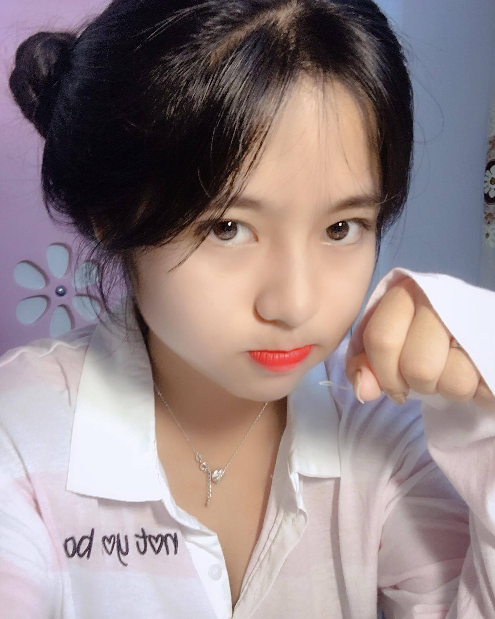 ảnh con gái cute tựa thiên thần