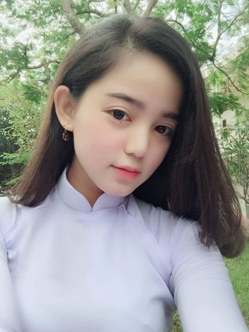 Anh gai dep hoc sinh thơ ngây trong sáng