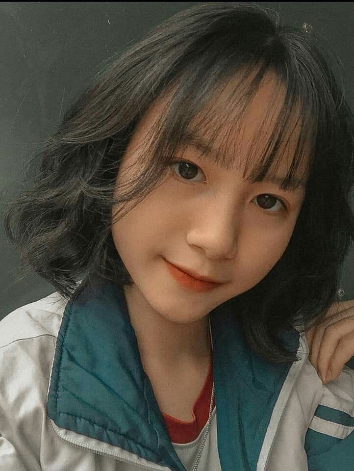 Ảnh nữ tóc ngắn cute hạt me