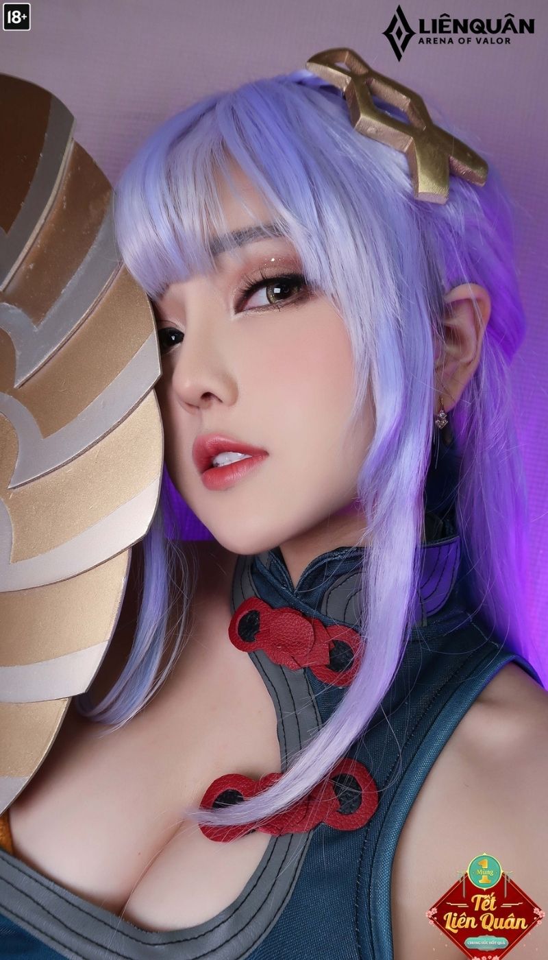 Cosplay qi liên quân khoe dáng đẹp