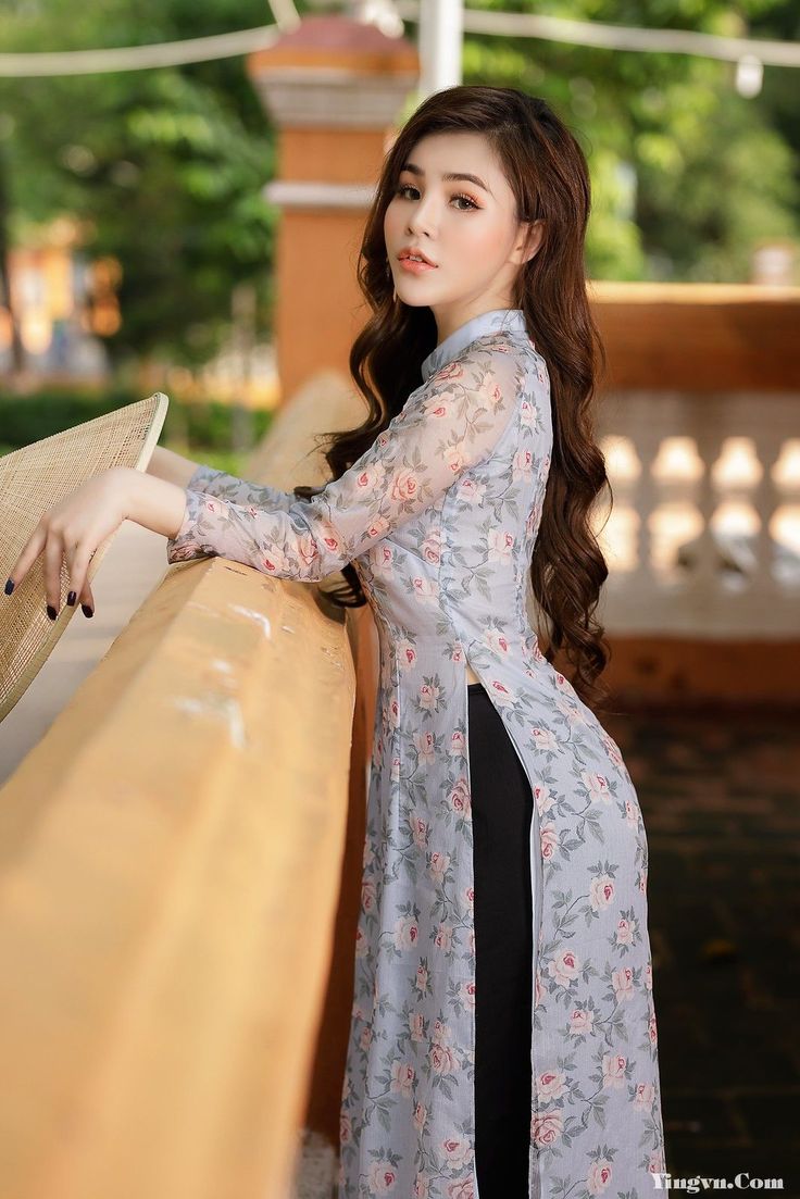 Cô gái mặc áo dài cute đáng yêu