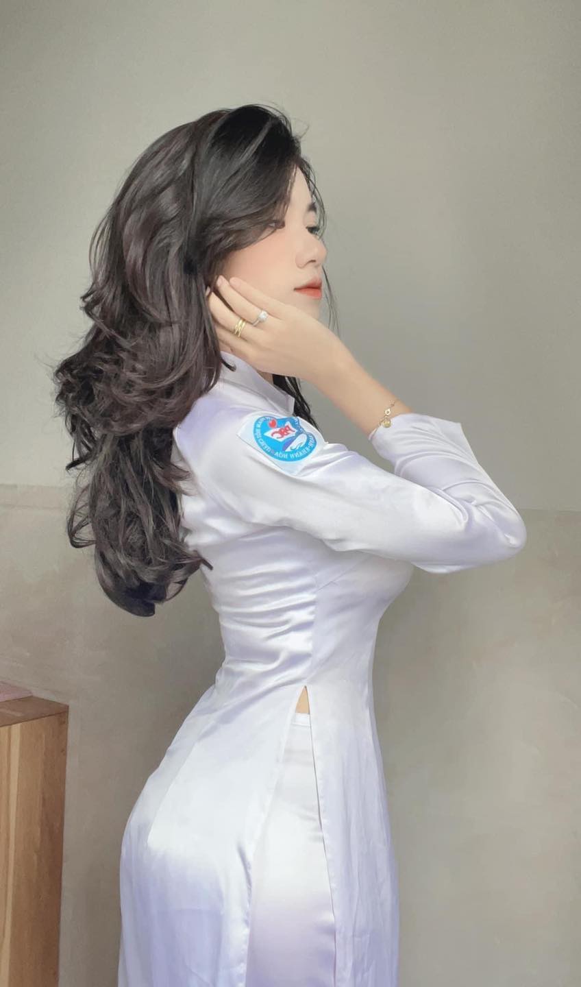 Những hình gái xinh áo trắng siêu cute hot nhất