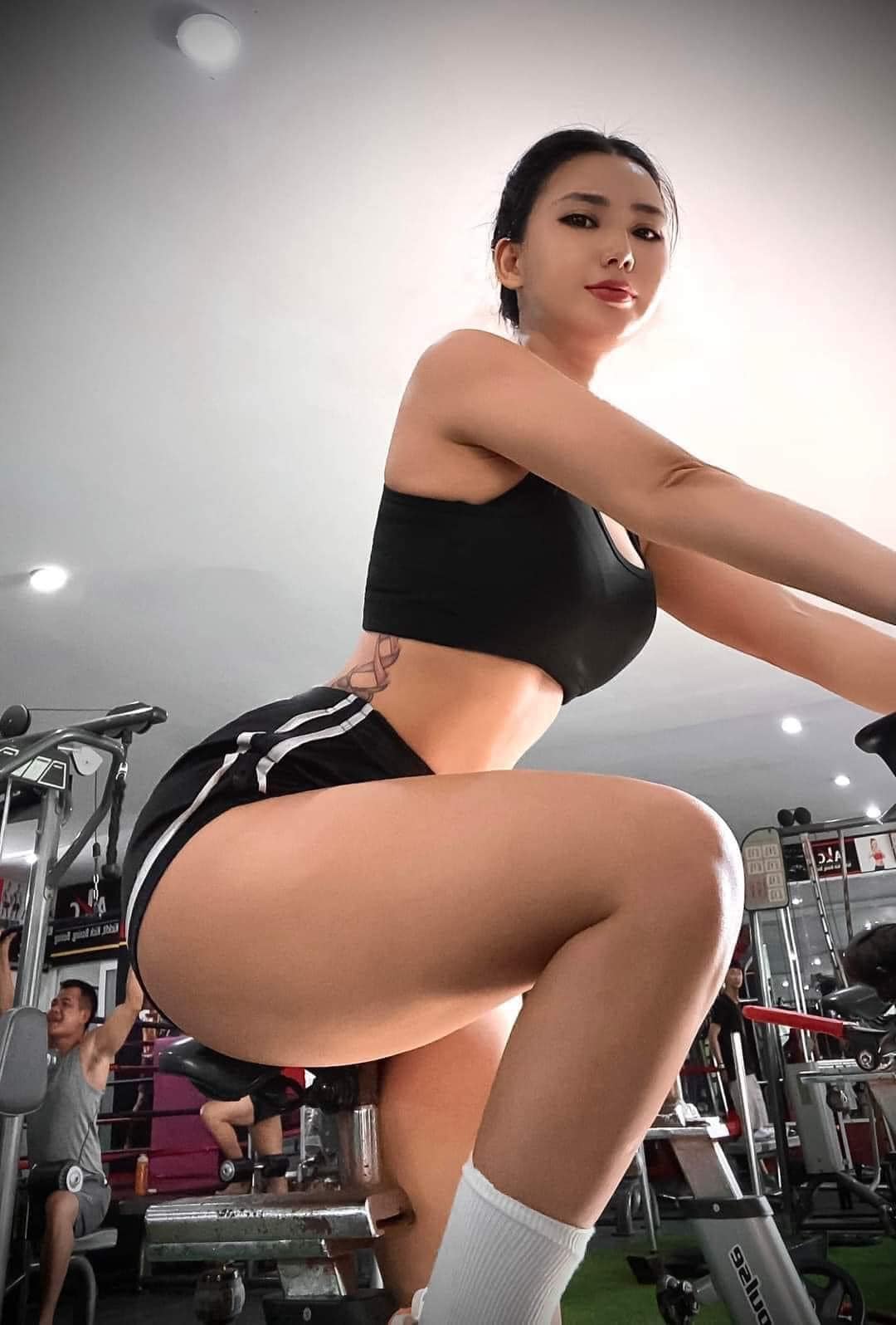 Bộ body gái tập gym Thu Anh cute tựa thiên thần