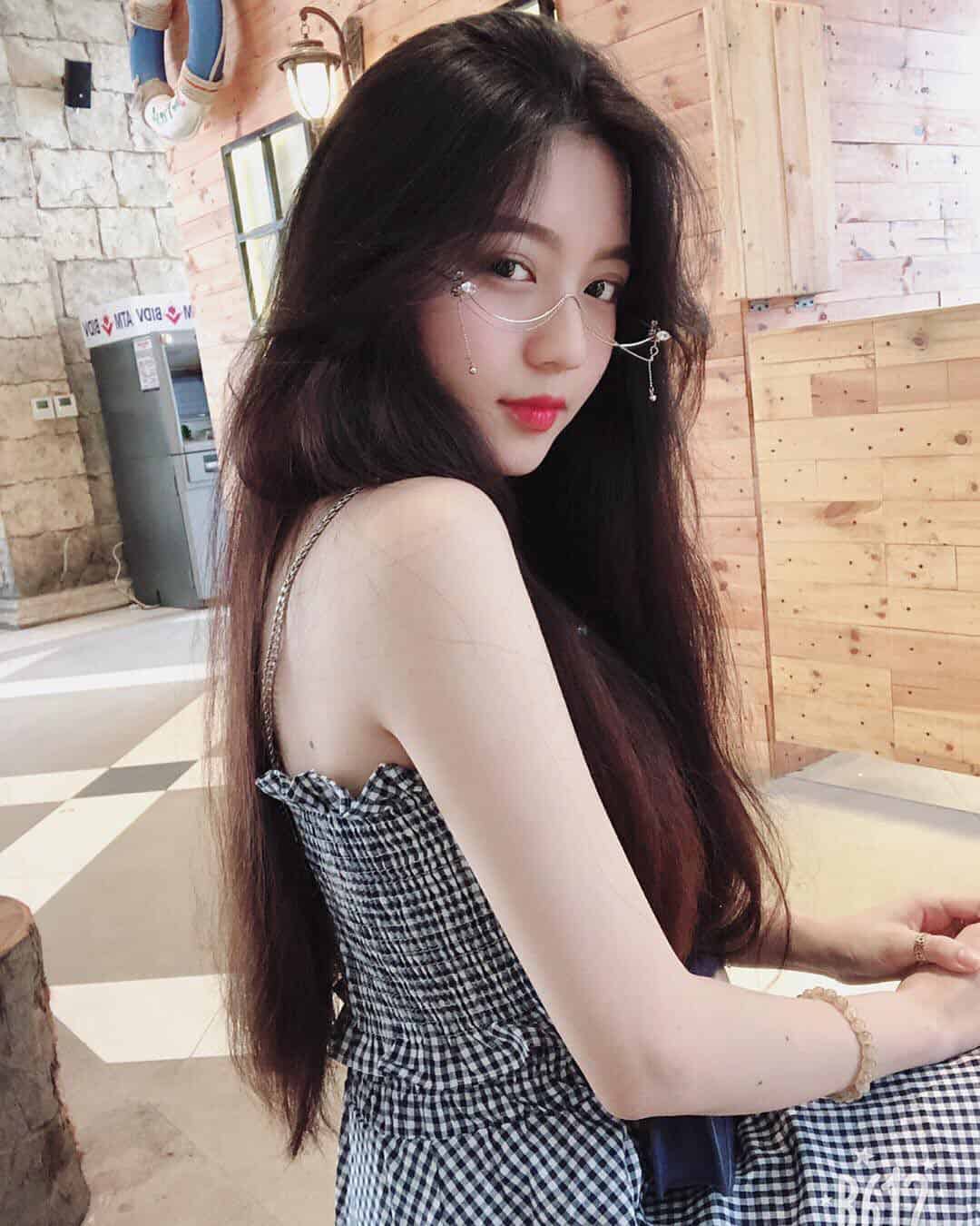 Hình cute cô gái cute đẹp