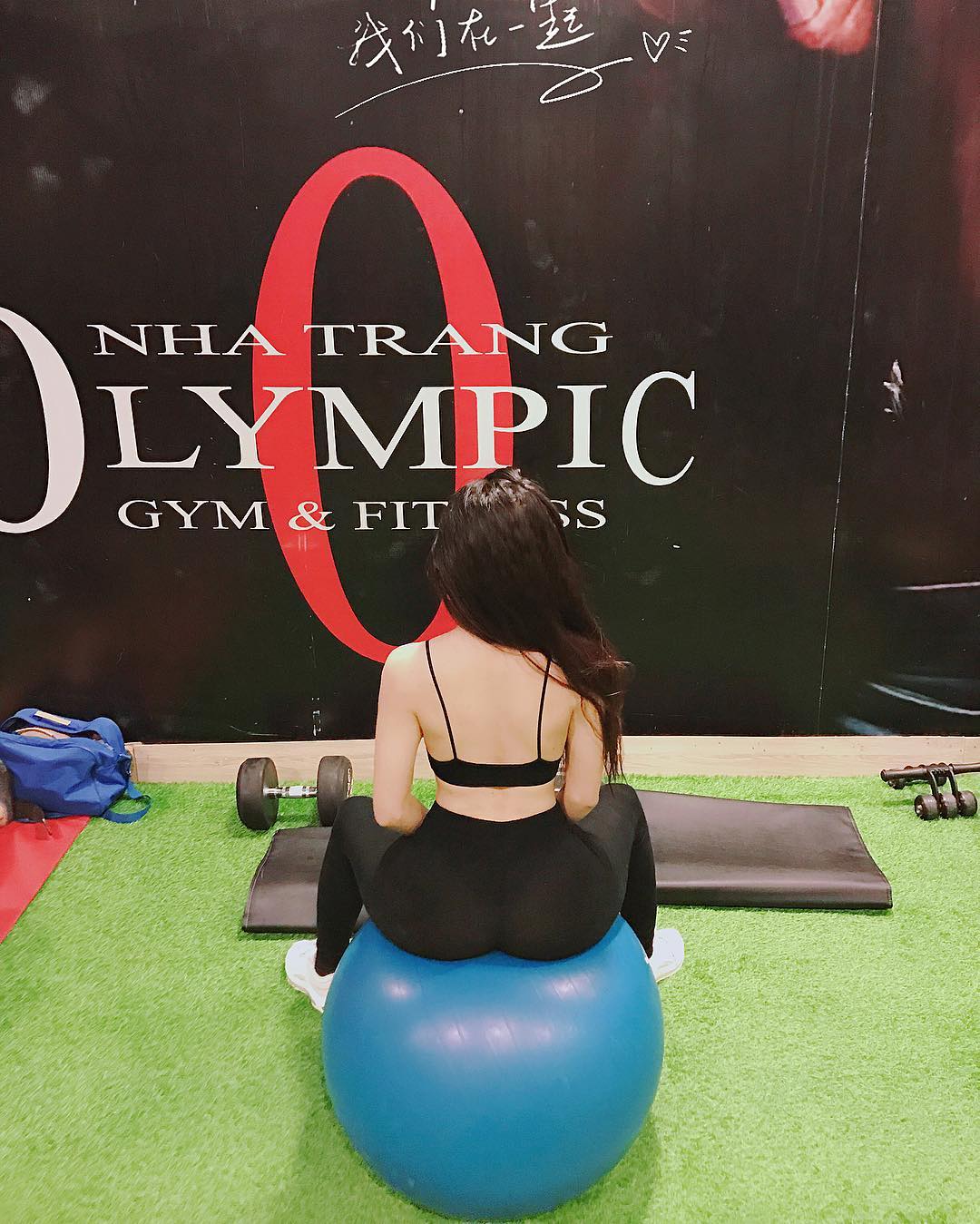 Tổng hợp hình gái xinh phòng gym Ánh Dương gợi cảm tựa thiên thần